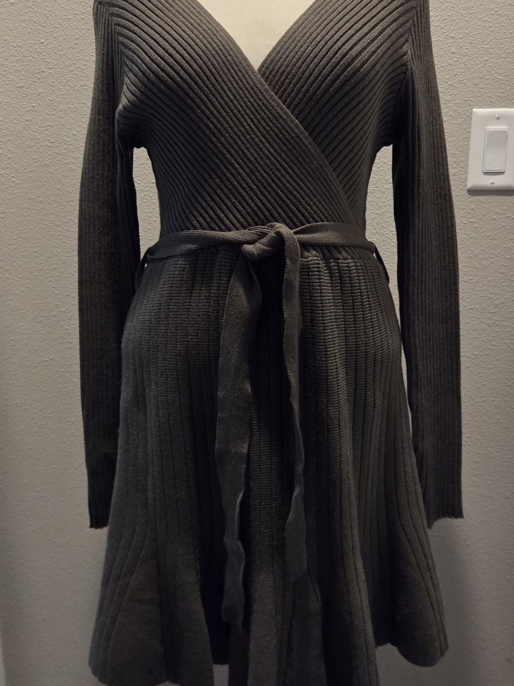 Francesca's Collections Green Ribbed Wrap Dress with Tie Belt